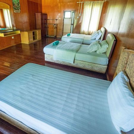 Benarat Lodge Mulu Exterior foto