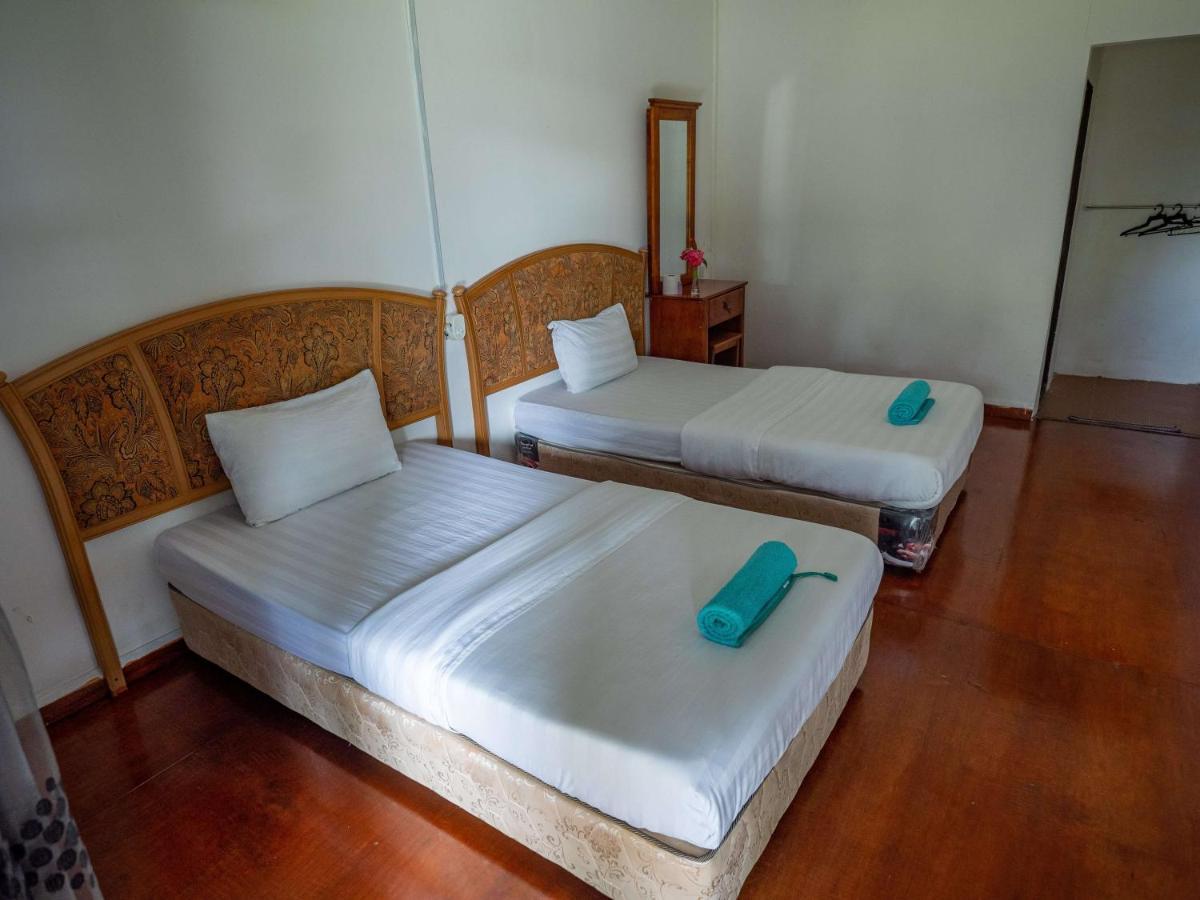 Benarat Lodge Mulu Exterior foto