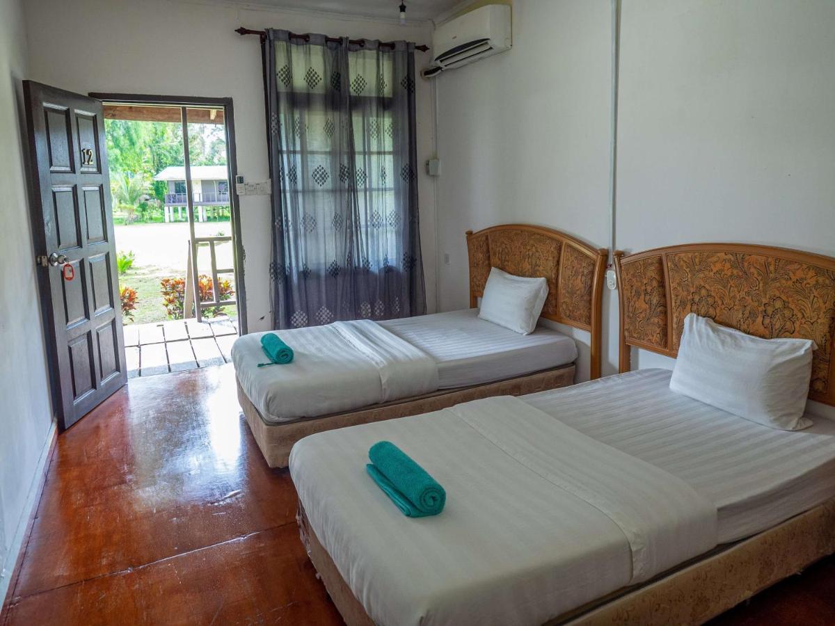 Benarat Lodge Mulu Exterior foto