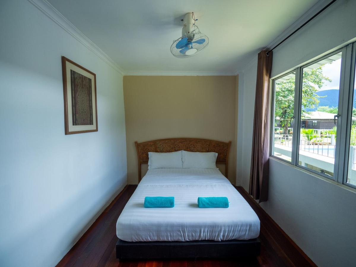 Benarat Lodge Mulu Exterior foto