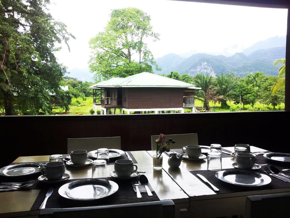 Benarat Lodge Mulu Exterior foto