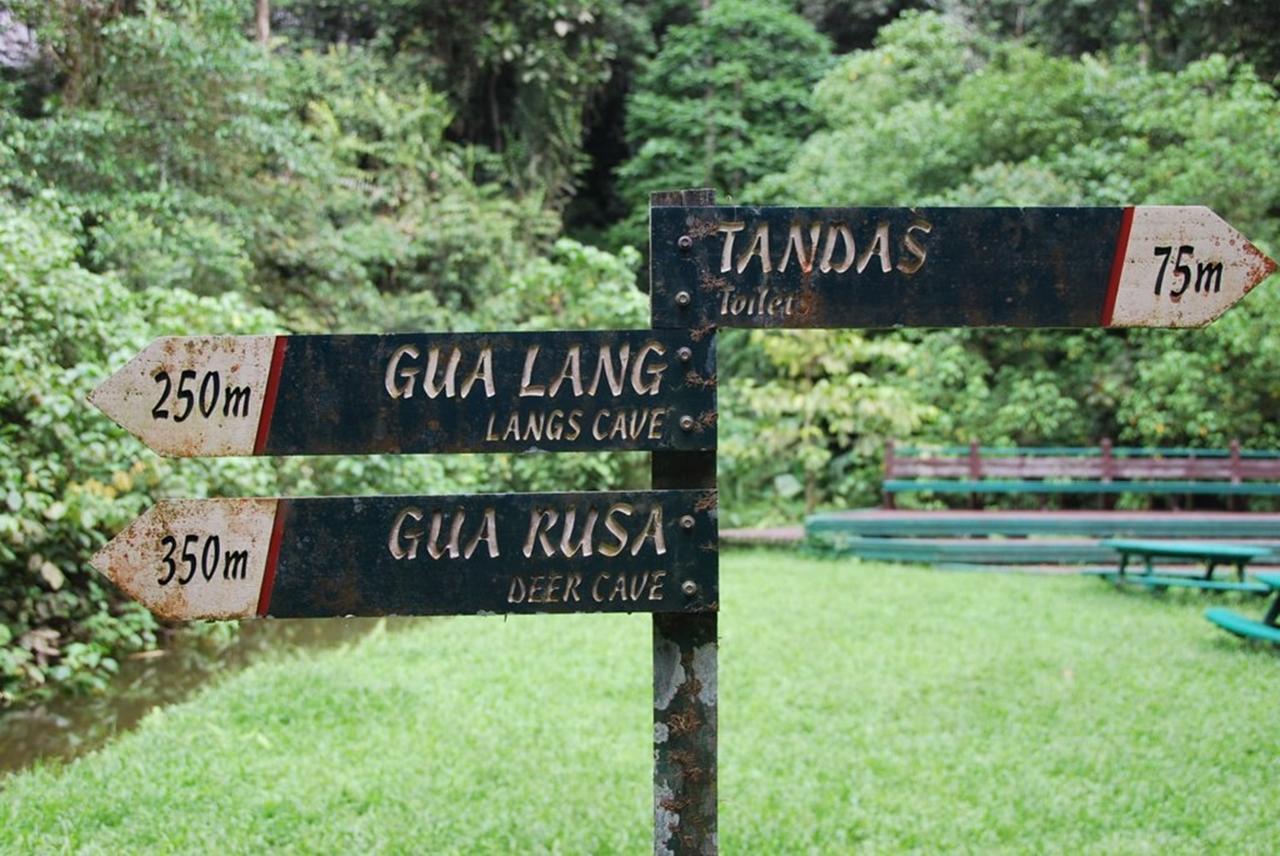 Benarat Lodge Mulu Exterior foto
