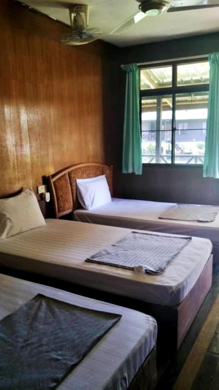 Benarat Lodge Mulu Exterior foto